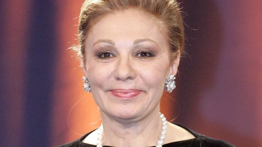 lebt farah diba noch